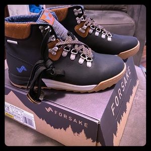 Women’s Hiking Boots